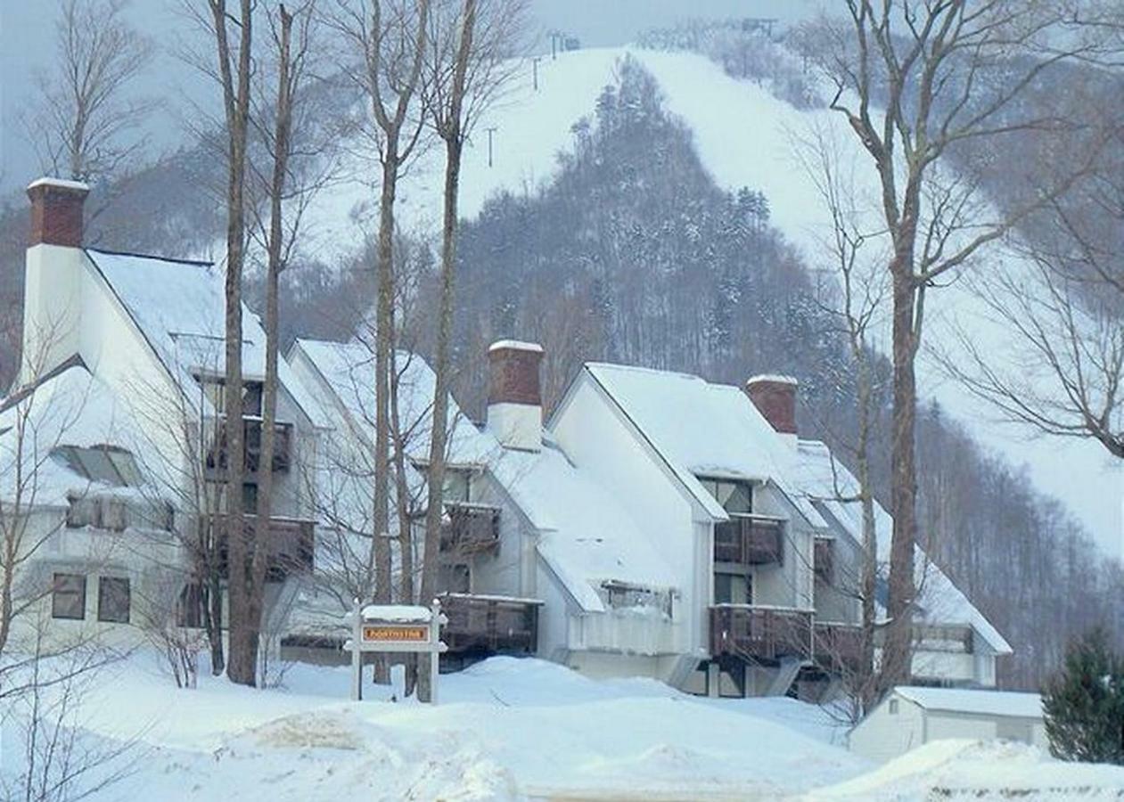 Ski In/Out Trailside Townhome Killington Exterior photo